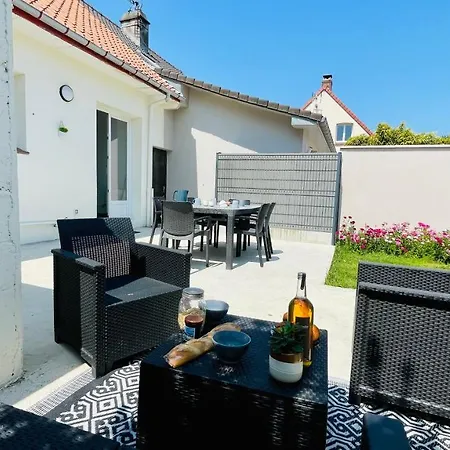 بيت للعطل Jolie Maison A 2 Pas De La Foret Du Touquet *